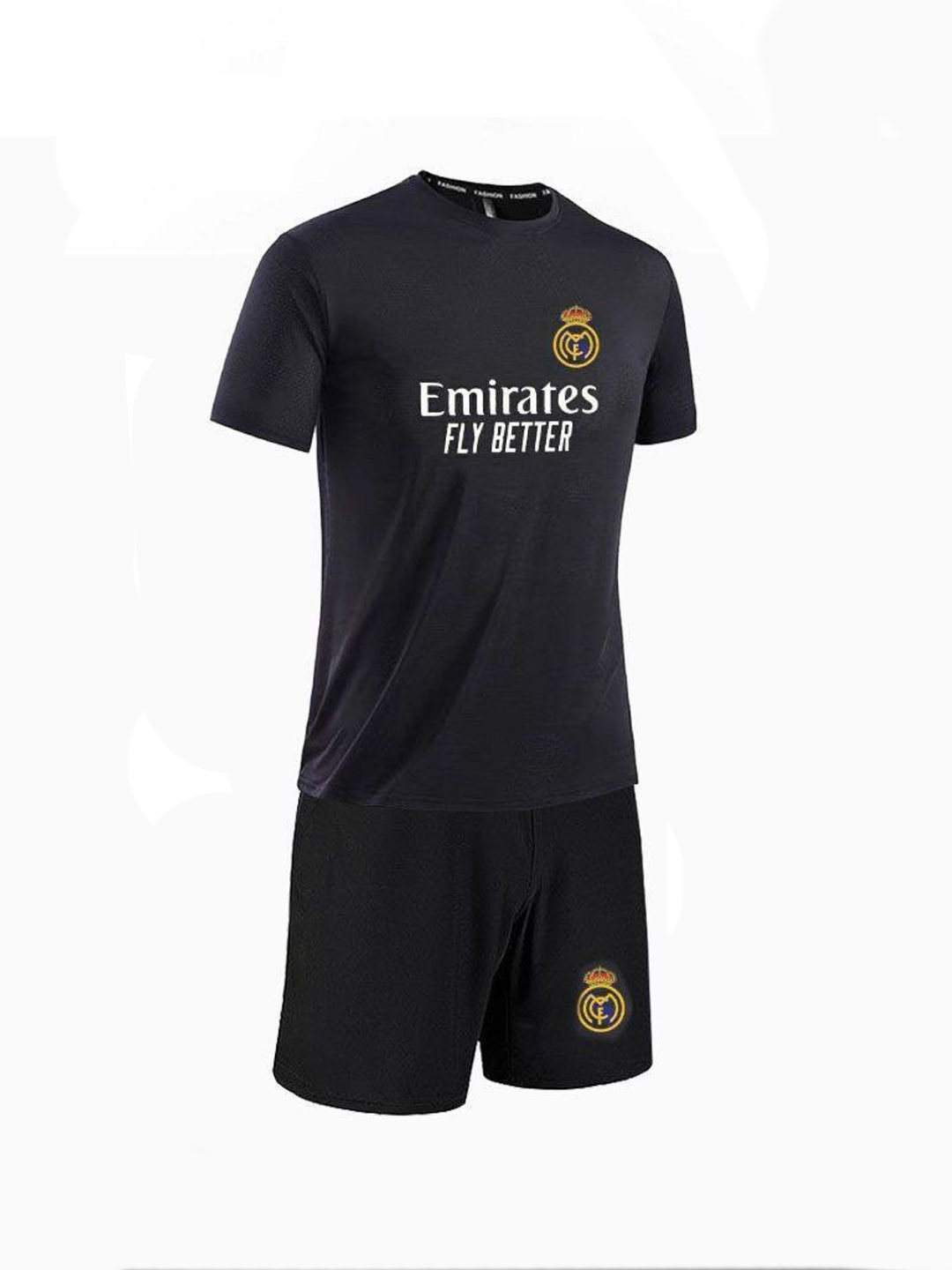 Мужской футбольный комплект Real Madrid: футболка + шорты