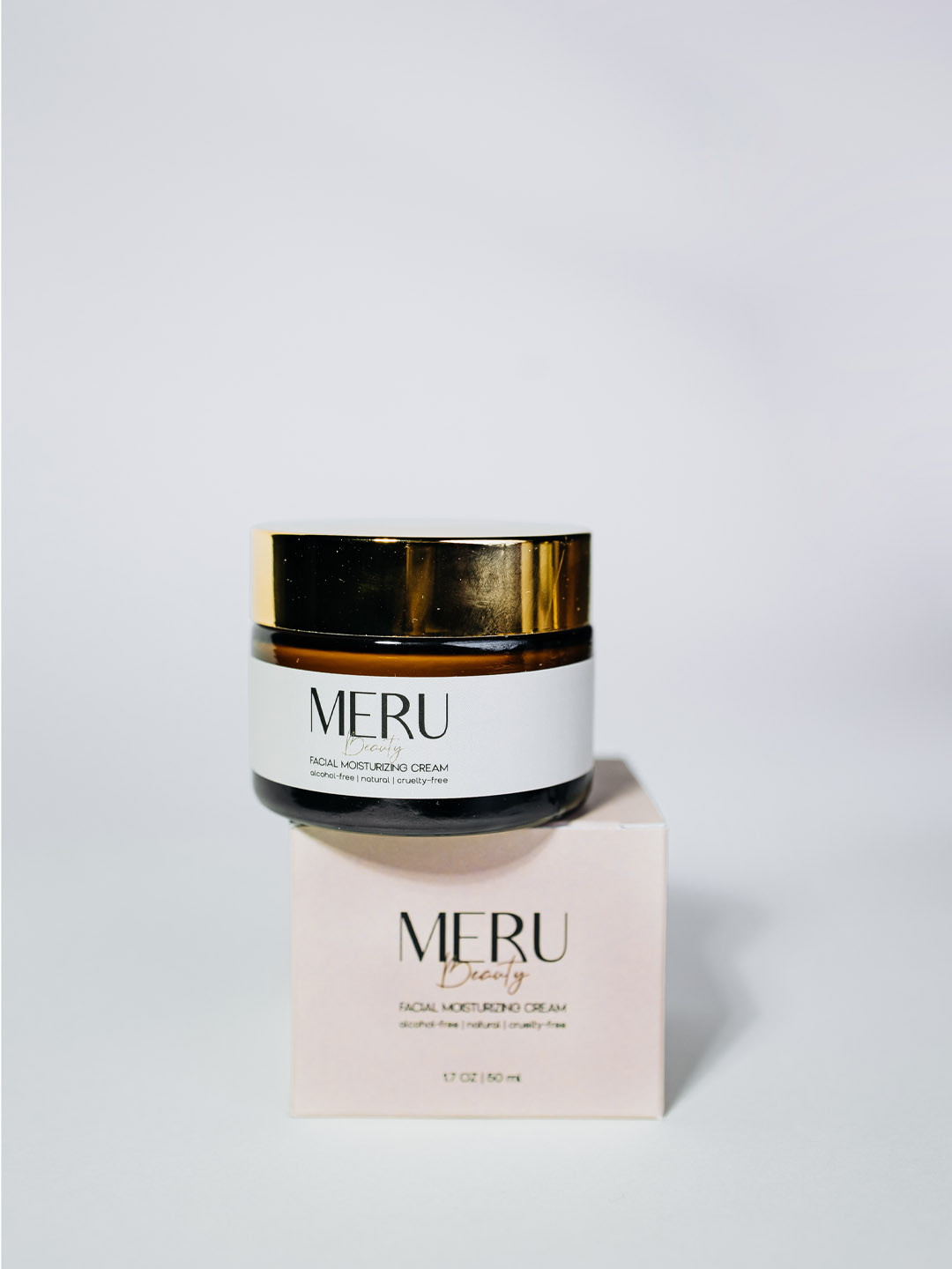 Увлажняющий крем для лица MERU Beauty