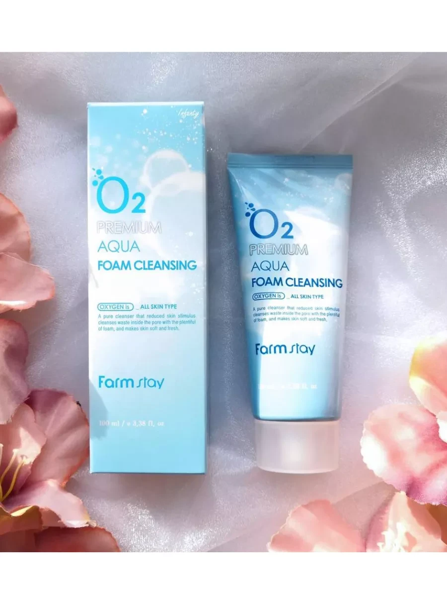 Пенка для умывания лица очищающая с кислородом